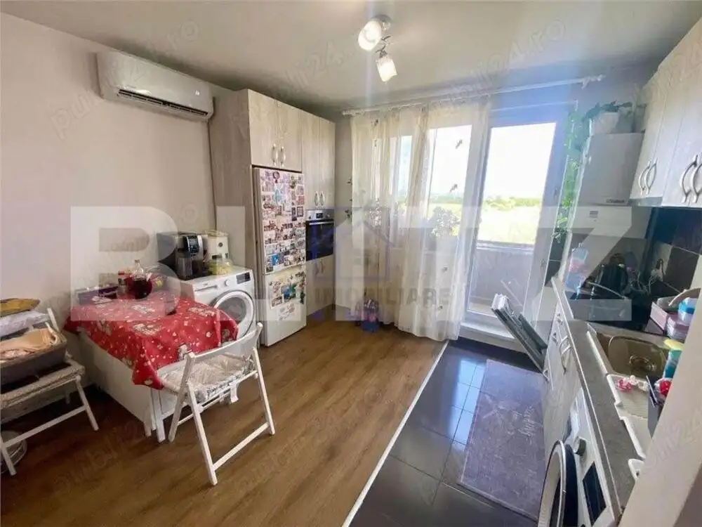 Apartament cu 3 camere semidecomandat, 47 mp, zona Calea Surii Mici