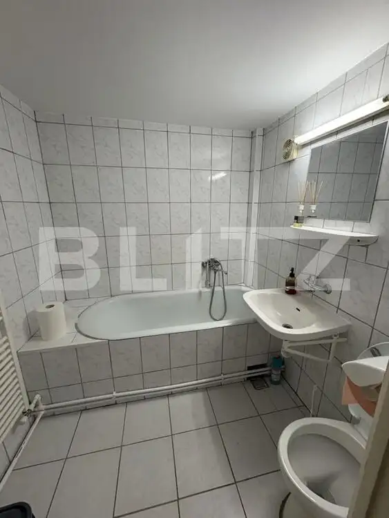  Închiriere apartament cu 1 cameră, 40 mp, zona Strada Eroilor