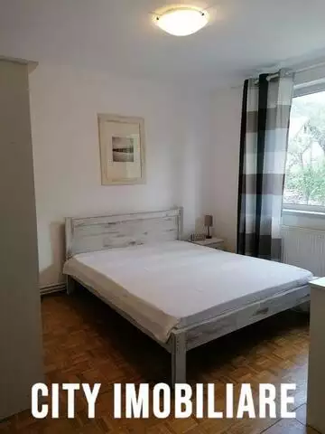 Apartament 2 camere, decomandat, mobilat, zona Hotel Napoca