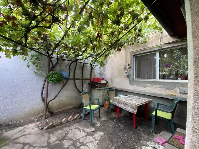 Casa 2 camere, 61mp, singura in curte, Eminescu, Dacia