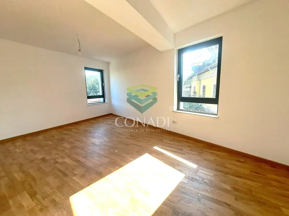 Foisorul de Foc, apartament cu 3 camere de vanzare, cu gradina proprie