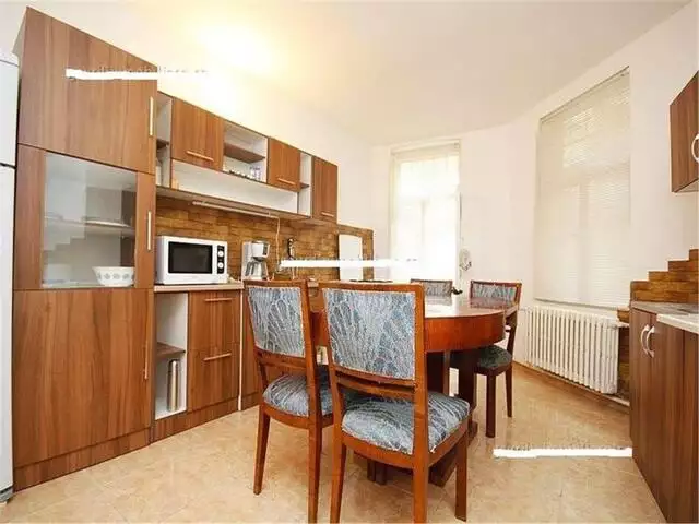 Apartament in vila 5 camere Mosilor,reper Hristo Botev