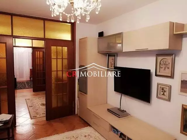 Vanzare apartament 4 camere Unirii splai