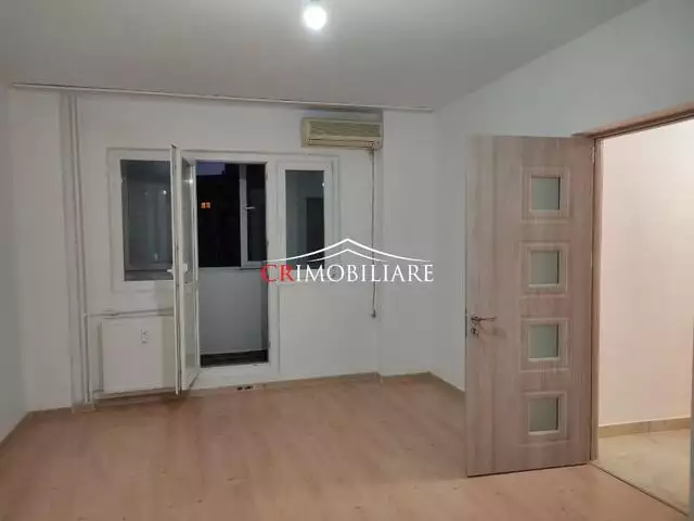 Apartament cu doua camere in zona Vacaresti