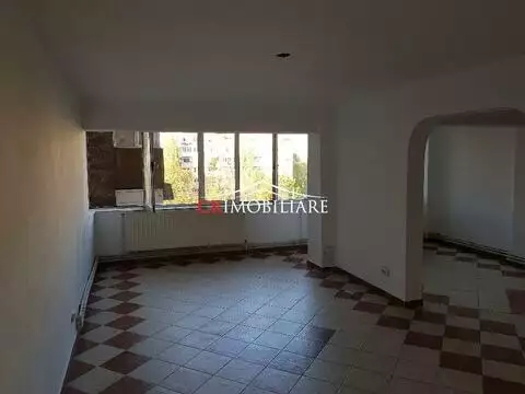 Vanzare apartament 4 camere Gorjului