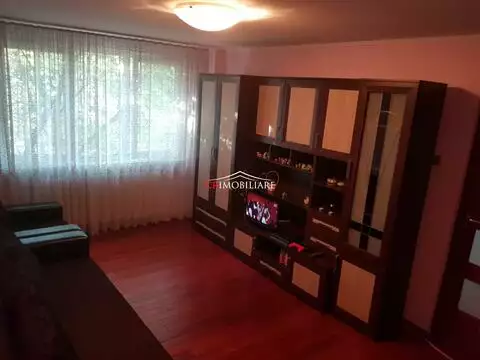 Vanzare apartament 3 camere Apusului