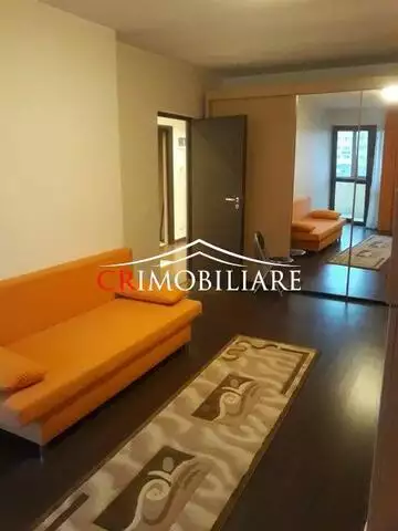 Vanzare apartament 3 camere Valea Oltului