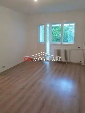 Vanzare apartament 2 camere Lujerului