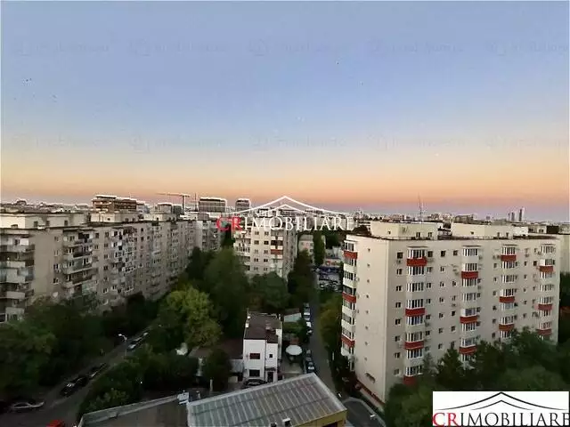 Vanzare apartament 3 camere Tineretului