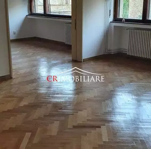 Apartament de vaznare 3 camere  - zona Romana