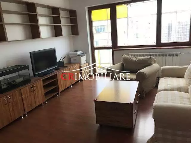 Vanzare apartament 3 camere Drumul Taberei