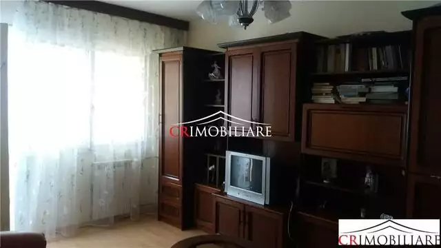 Vanzare apartament 4 camere Valea Ialomitei, pret negociabil