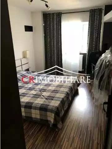 Apartament 3 camere Nerva Traian