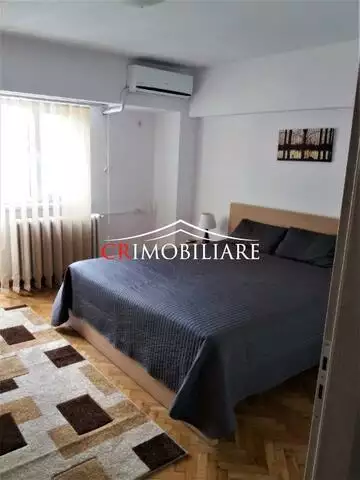 Vanzare apartament 3 camere Unirii-Fantani