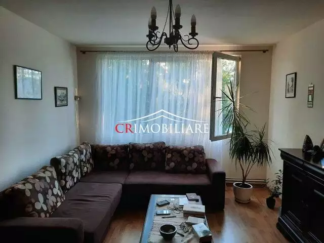 Vanzare apartament 3 camere Drumul Taberei