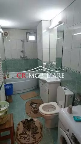 Vanzare apartament 3 camere Valea Ialomitei