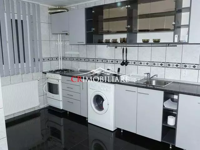 Vanzare apartament 3 camere Tineretului