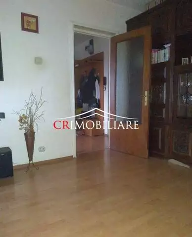 Vanzare apartament 3 camere Gorjului