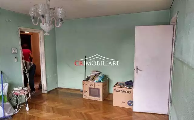 Apartament 3 camere Mihai Bravu / necesita renovare