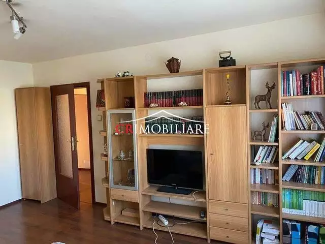 Vanzare Apartament 3 camere Nerva Traian