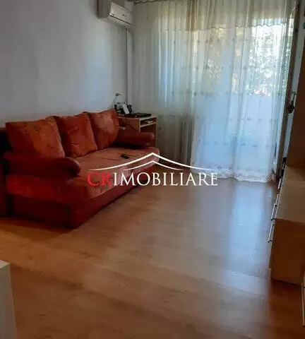 Vanzare apartament 2 camere Tei