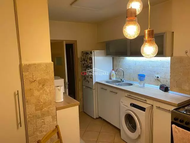 Vanzare Apartament 3 camere Tineretului