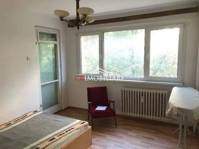 Vanzare apartament 3 camere Titan langa metrou si parc