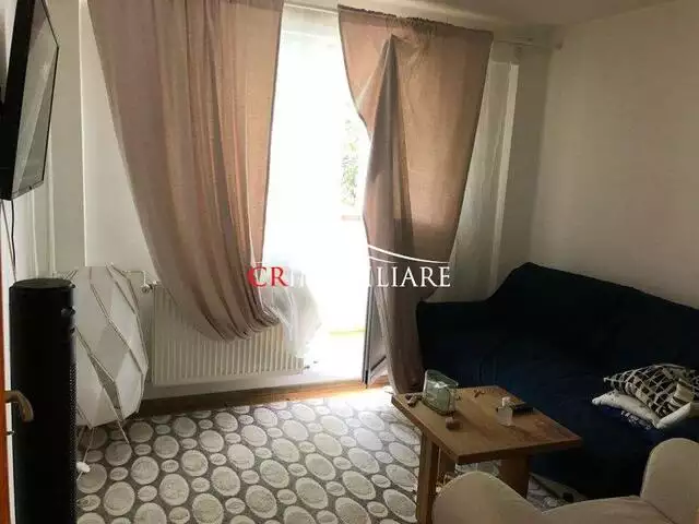 Vanzare apartament 3 camere Tei