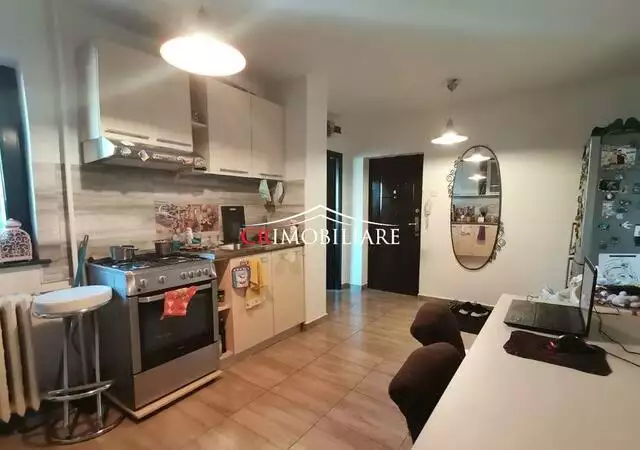 APARTAMENT 2 CAMERE. TINERETULUI