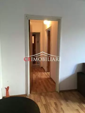 Apartament 3 camere Titan