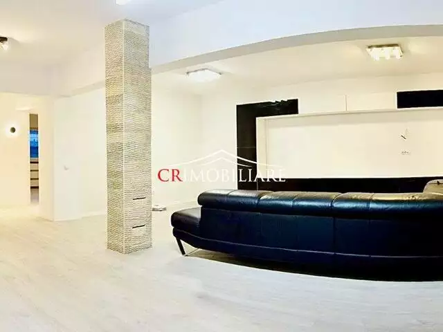 Vanzare apartament 3 camere Piata Victoriei