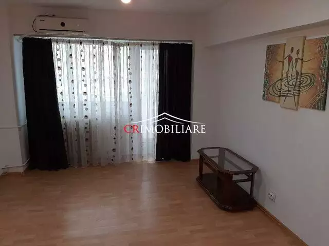 Vanzare apartament 3 camere Militari