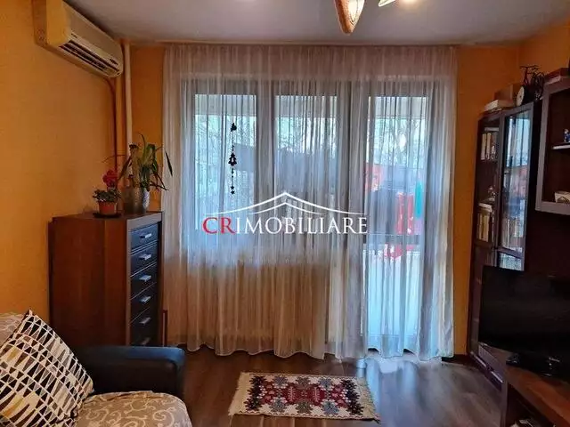 Apartament 3 camere de vanzare Drumul Taberei