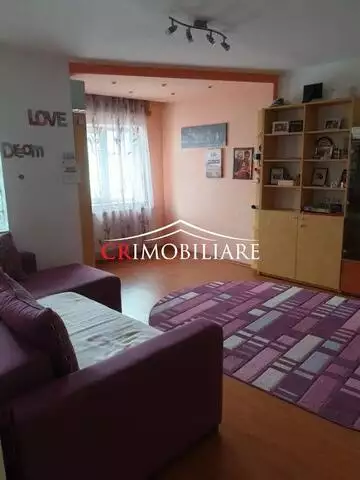 Vanzare apartament 3 camere Piata Sudului