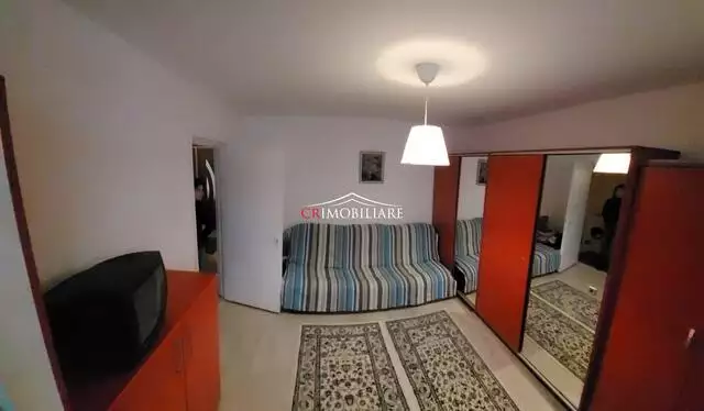 Apartament 3 camere decomandat Drumul Taberei