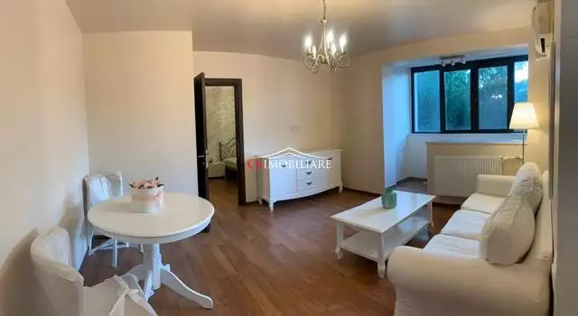 Apartament 2 cam Gara de Nord