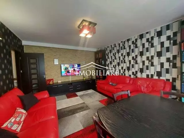 Vanzare Apartament 3 Camere