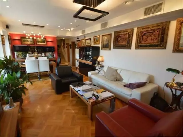 Vanzare apartament 5 camere lux Decebal Piata Muncii