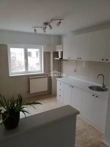 Vanzare apartament 2 camere zona Dorobanti + boxa