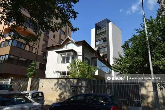 Vila pretabila pentru sediu firma, in GROZAVESTI, Bucuresti, 420 mp