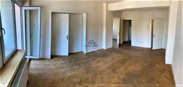 Apartament 3 camere Calea Victoriei Stradal