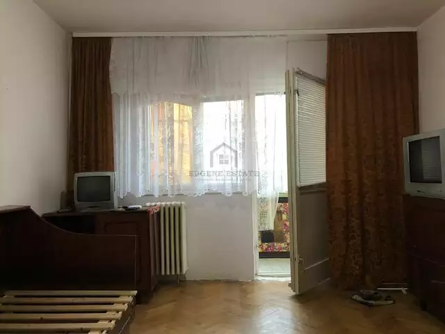 Apartament cu o cameră, zona Dâmbovița