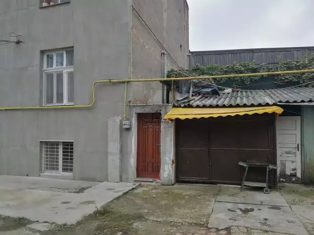 Apartament cu 2 camere,  la curte comună, în Bălcescu