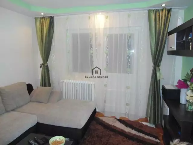 Apartament cu 3 camere in Complexul Studentesc