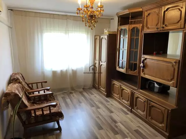 Apartament cu 4 camere zona Bucovina