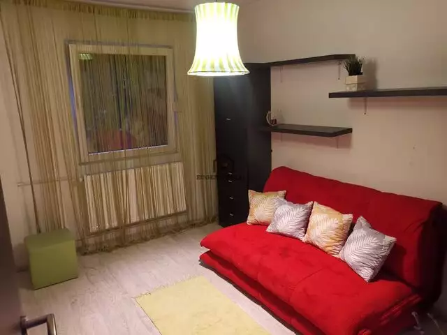 Apartament cu 3 camere in Zona Dacia