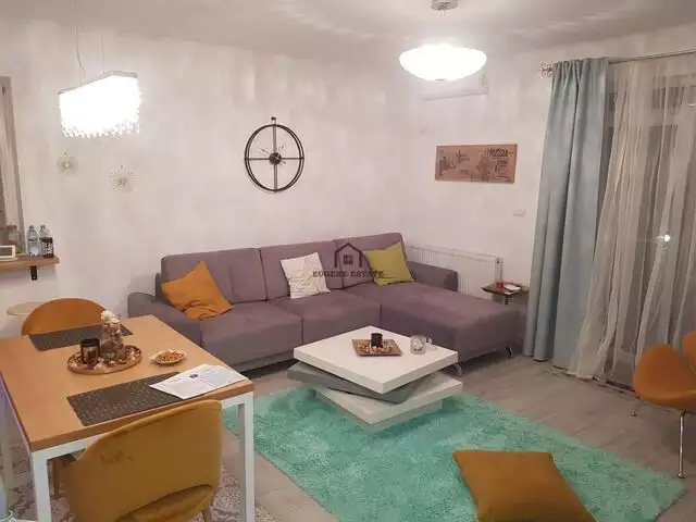 Apartament cu 2 camere, semidecomandat, zona Giroc (Premium Residence)