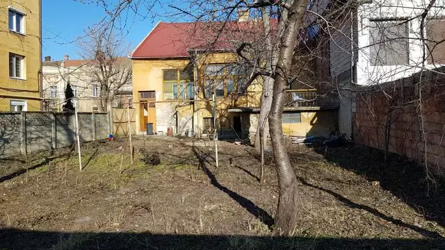 Casa zona Balcescu, pretabila locuit/clinica medicala