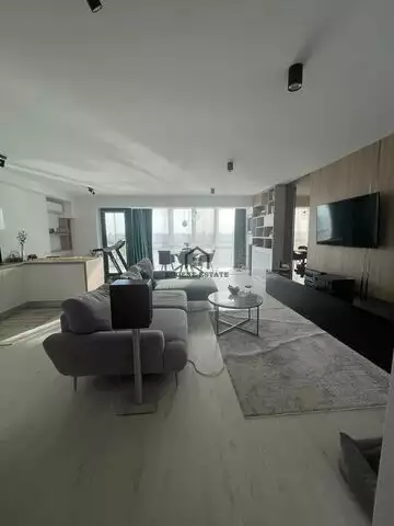 Apartament 3 camere confort lux 110 m.p. zona Colentina