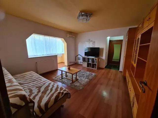 Apartament 2 camere, in zona Lipovei